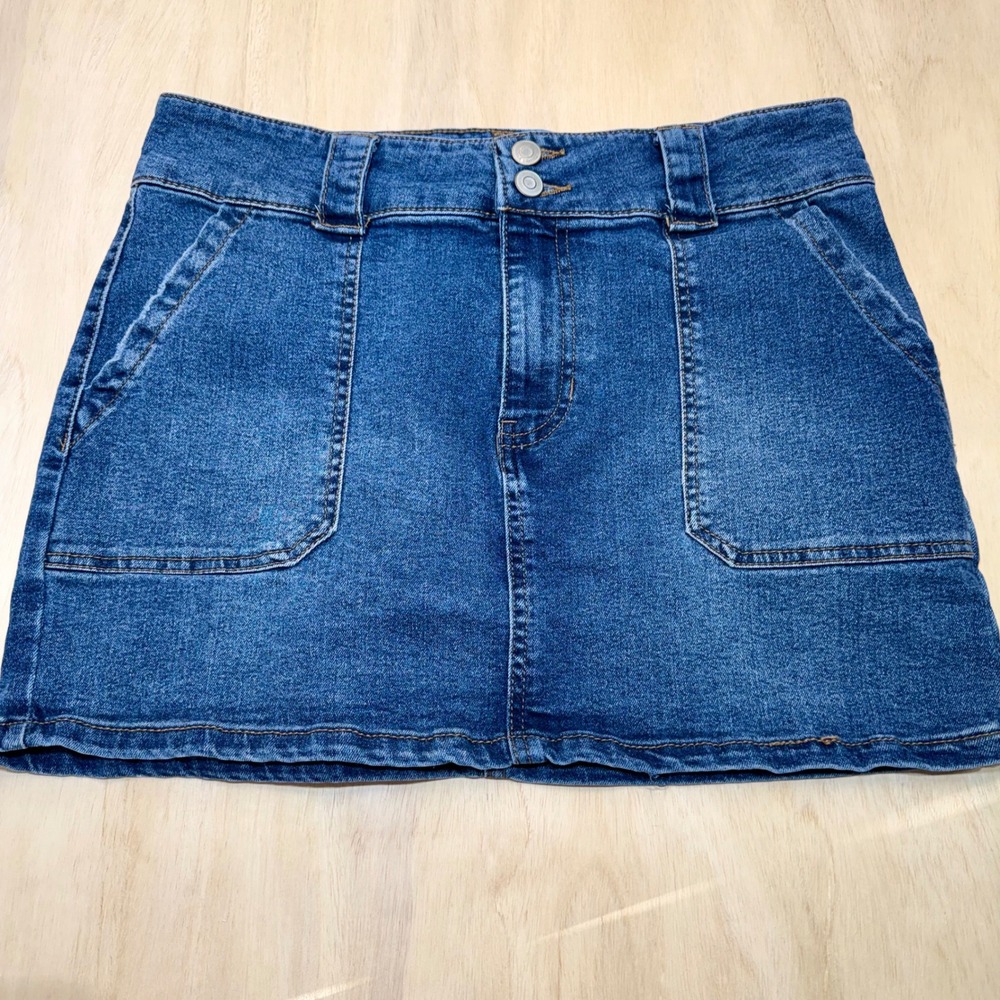 Y2K Denim Mini Skirt Re:Generation‎ by Celebrity Pink Size 9 Mid Rise Stretch